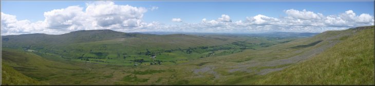 The Eden Valley with Wild Boar Fell on the left & Mallerstang Edge on the right