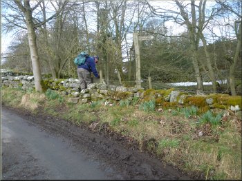 Turning off the road to the pack horse bridge