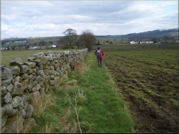 Following the path down to Dacre 
