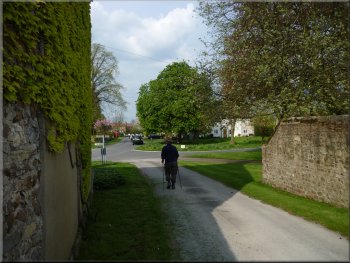 Returning to the village street in Roecliffe