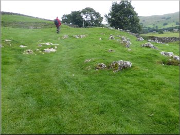 Pennine Way path across the fields from Hardraw