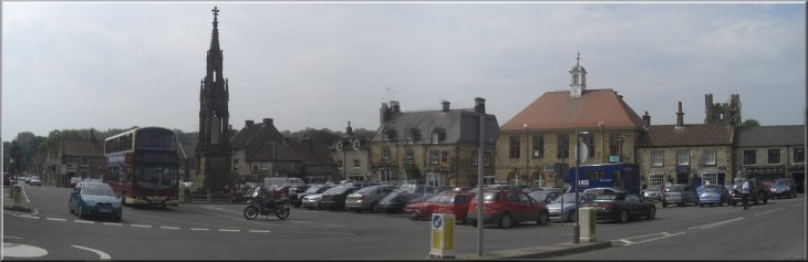Helmsley market place at the start of our walk