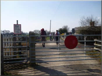 The level crossing at Barton-le-Willows