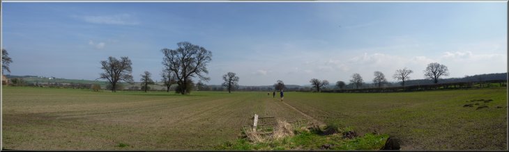 Path across the fields towards Crambe Grange