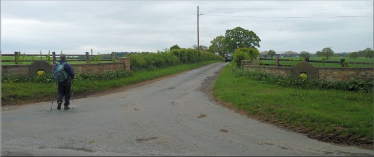 Turning on to the access road to Myton Hall Farms at The 