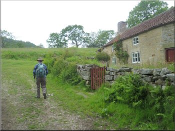 Passing Old Fold cottage