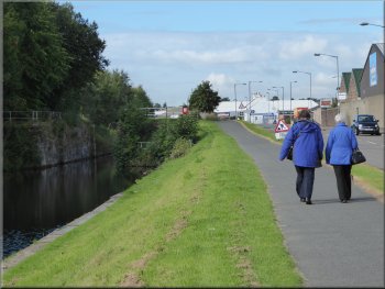 The tow path was also a cycleway and was well surfaced