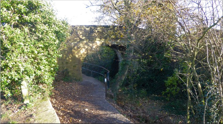 Bridge carrying the road to Walton Hall over the Barnsley Canal