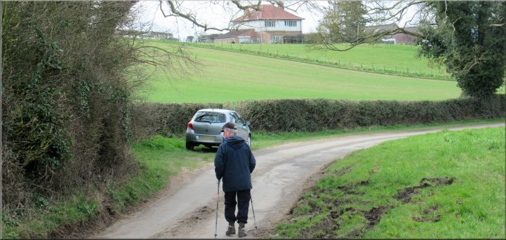 Walking a few metres along Highthorne Lane back to Jim's car at the end of our walk
