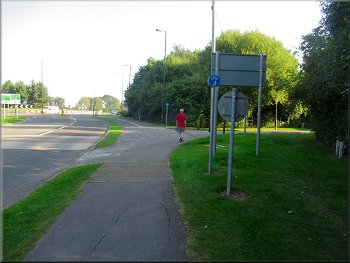 We turned right here onto a cycleway and footpath