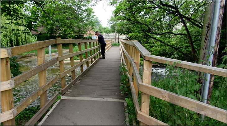 We crossed the footbridge over the River Skell at the end of Fisher Green